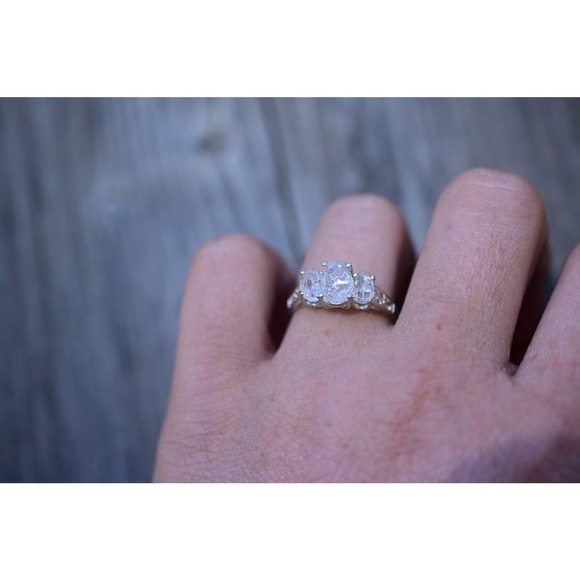 Raw Crystal Ring, Raw Stone Ring, Rings for Women, Stacking Ring, Raw Ge… - Picture 6 of 7